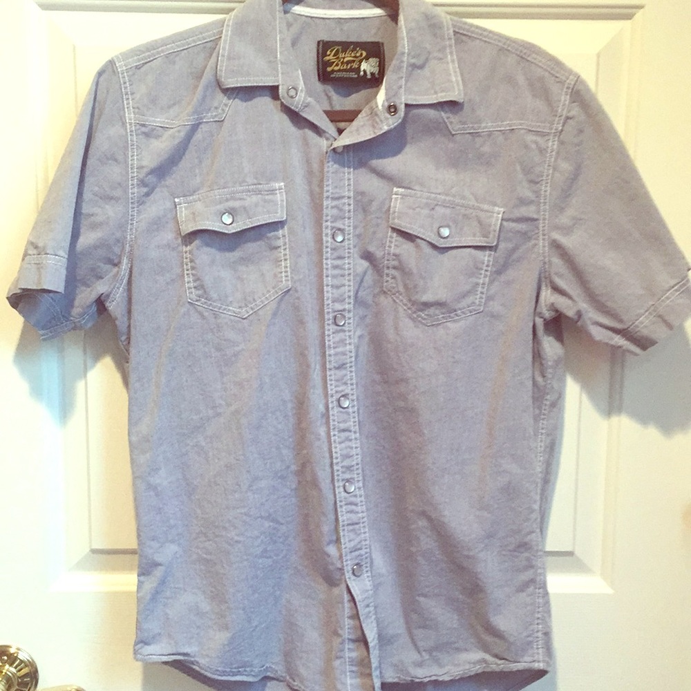 Men’s snap up shirt Sz medium
